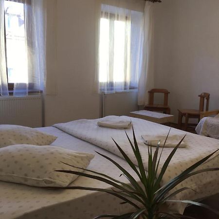 Central Brasov Apartment Ngoại thất bức ảnh