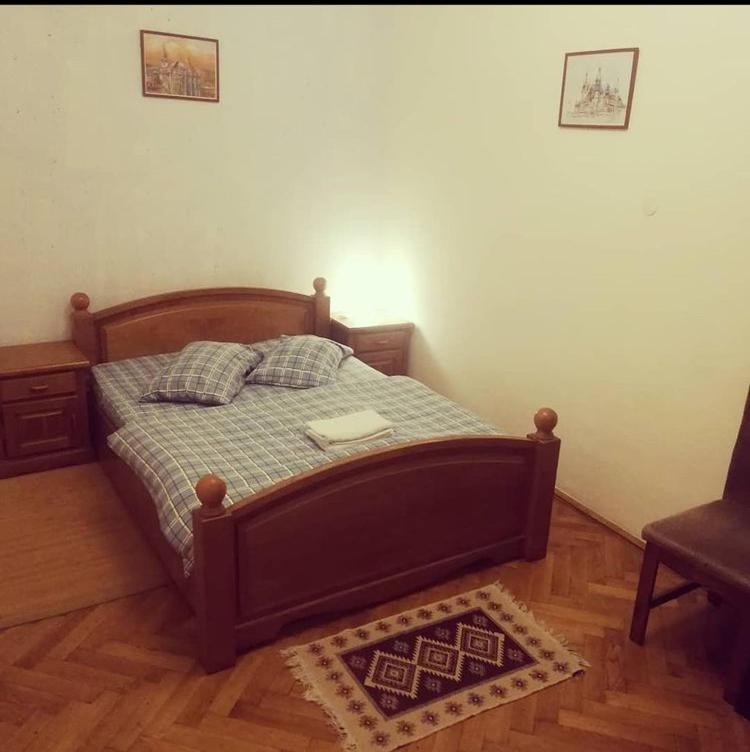 Central Brasov Apartment Ngoại thất bức ảnh